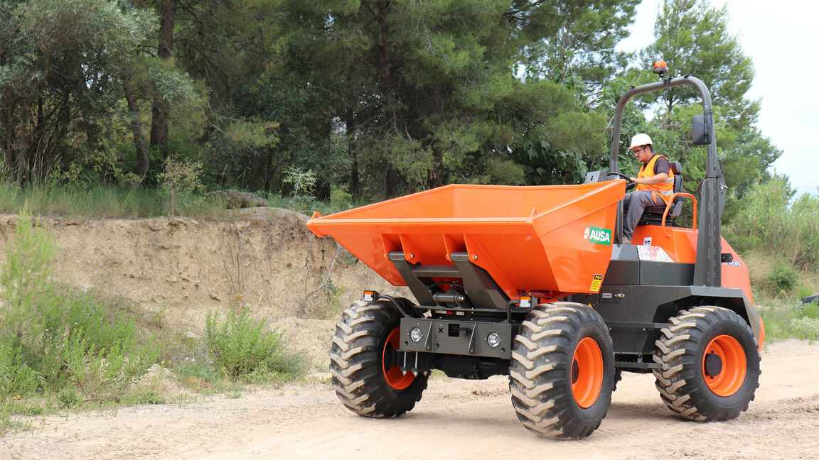 AUSA D1001APG dumper